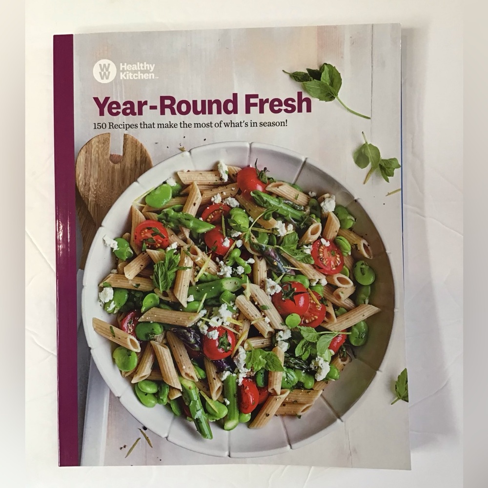 WW Healthy Kitchen Year-Round Fresh cookbook